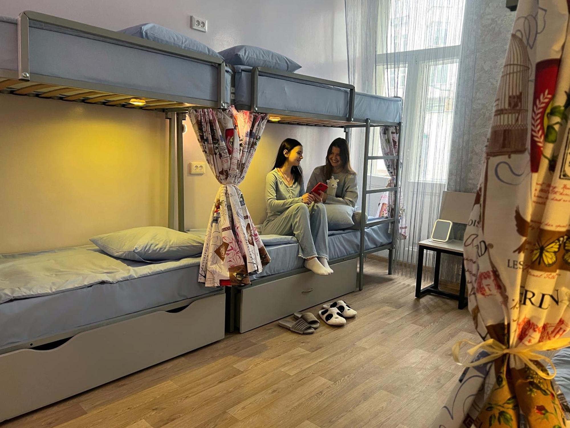 Comfort 24 Hostel キエフ エクステリア 写真
